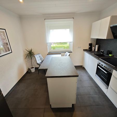 Fh-Naehe: Modernes Apt Mit Balkon Hof  Exterior foto