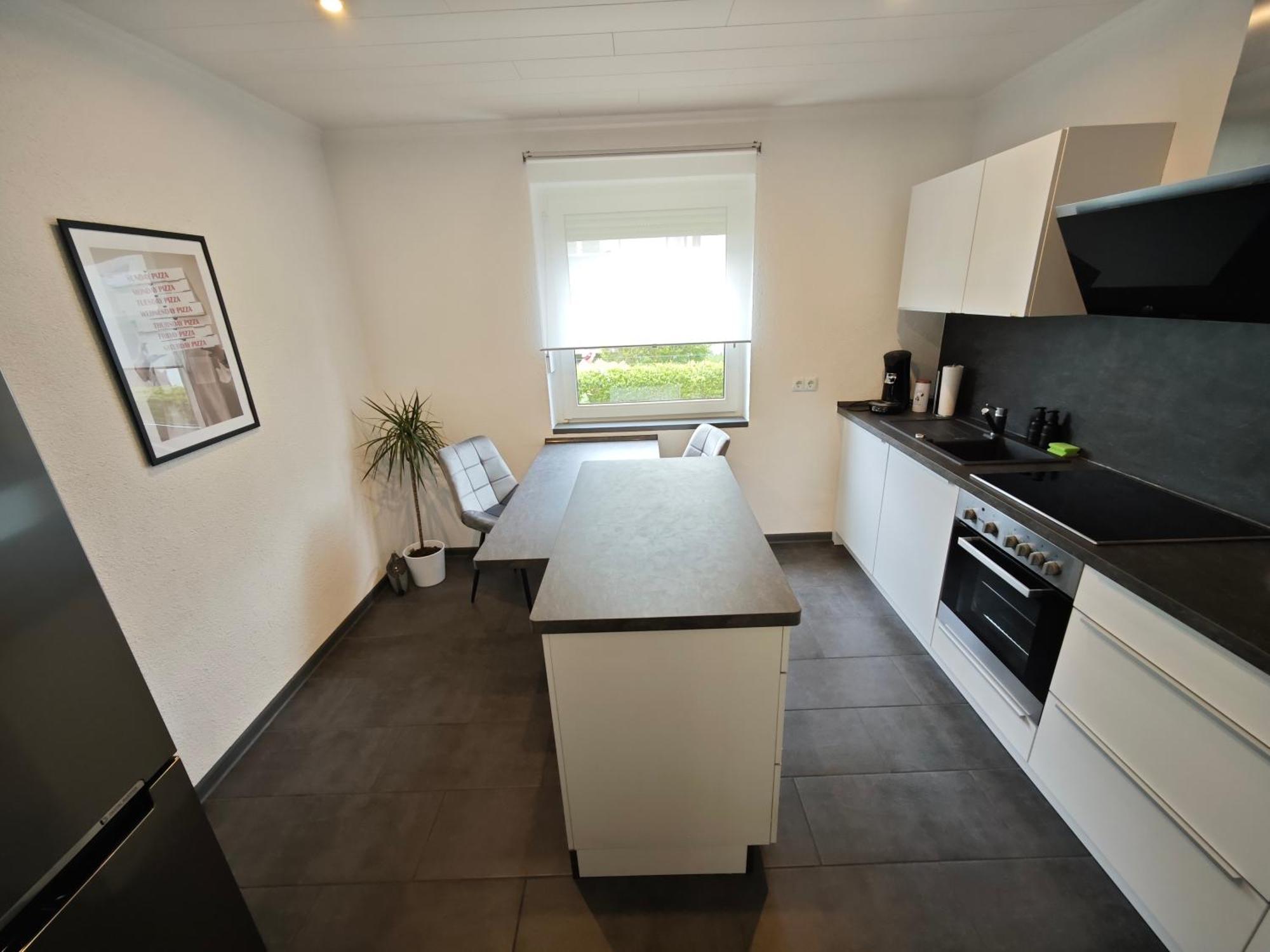 Fh-Naehe: Modernes Apt Mit Balkon Hof  Exterior foto